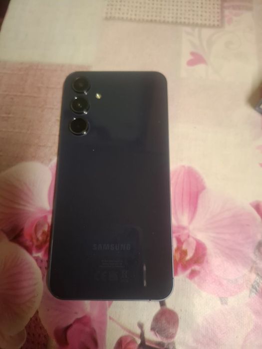 Смарт телефон самсунг а55