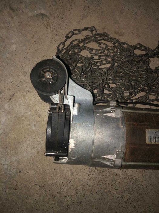 Kit automatizare  poarta sectionala pentru garaj