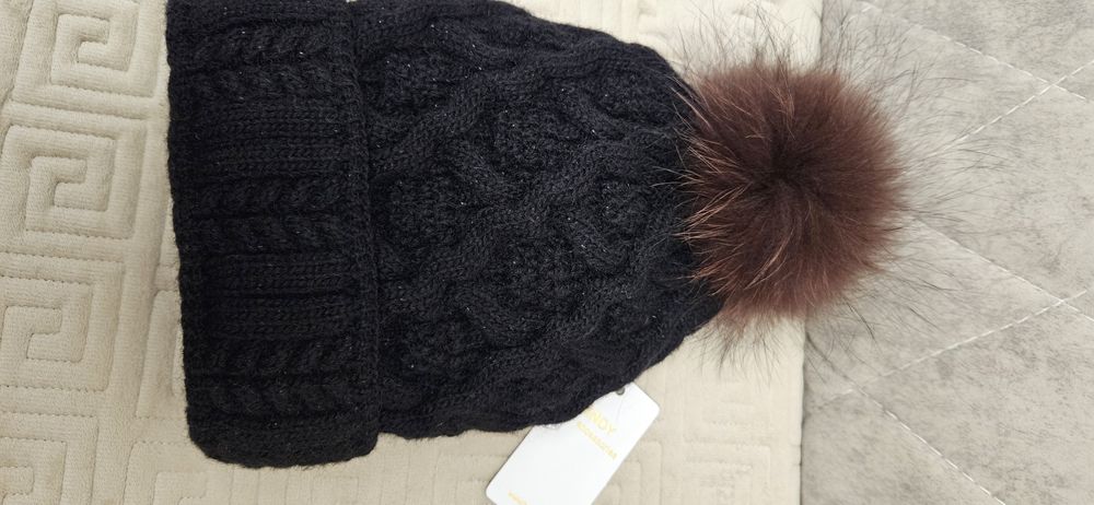 Продам зимнюю шапку