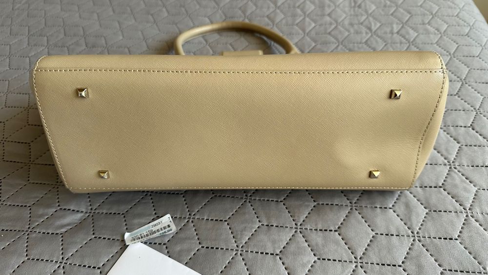 Чанта Patrizia Pepe