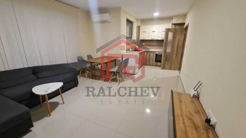 Дава се под наем Двустаен апартамент в Варна, Бриз - 55 кв.м за 433.5 € - Снимка #1