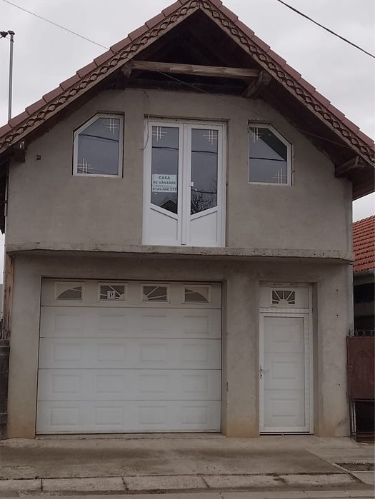 Casa de vanzare in marghita strada oasului