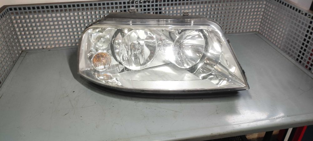 Far dreapta volkswagen vw sharan 2006 cod 7m3941015ad