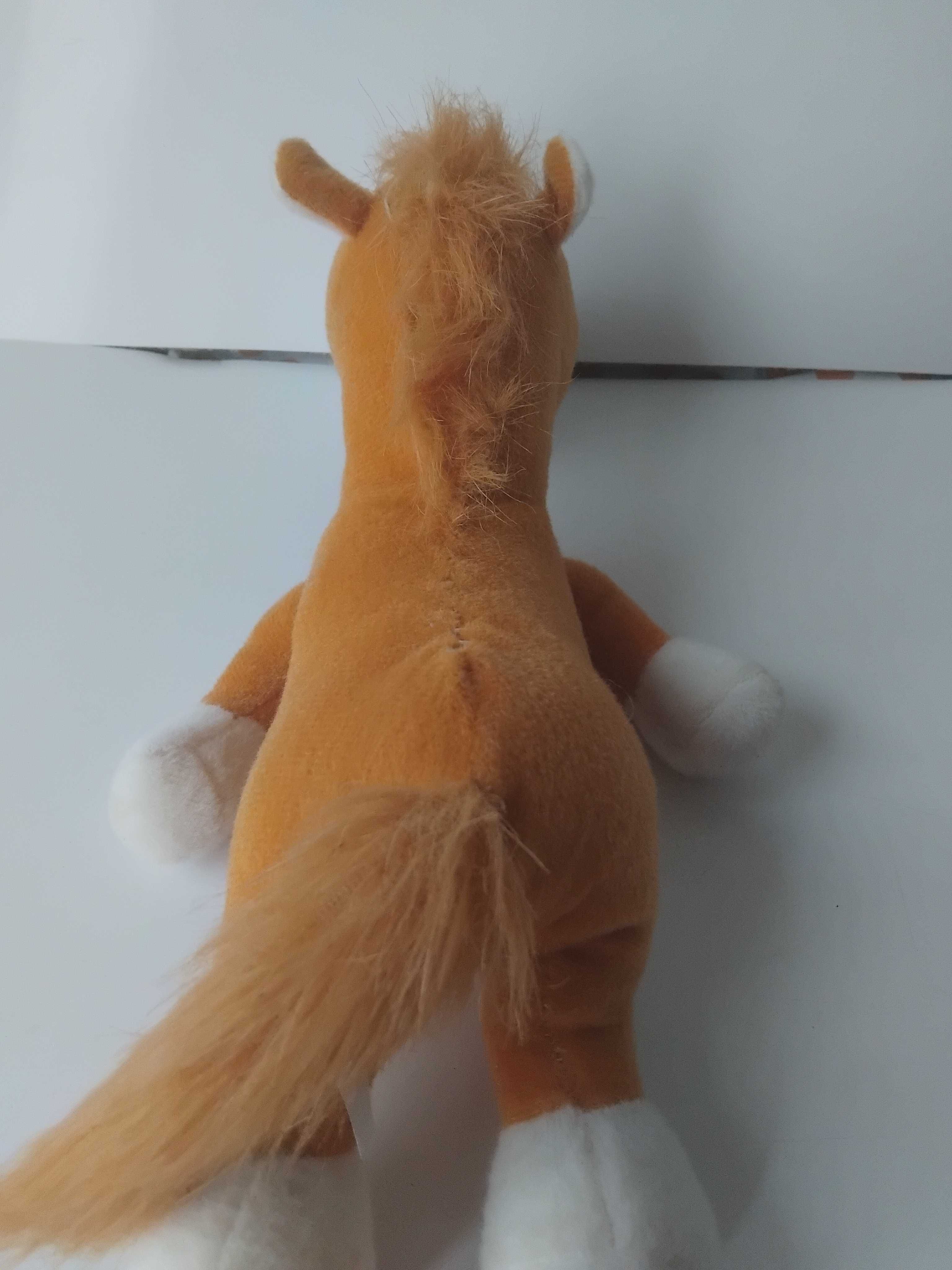 Плюшена играчка Конче