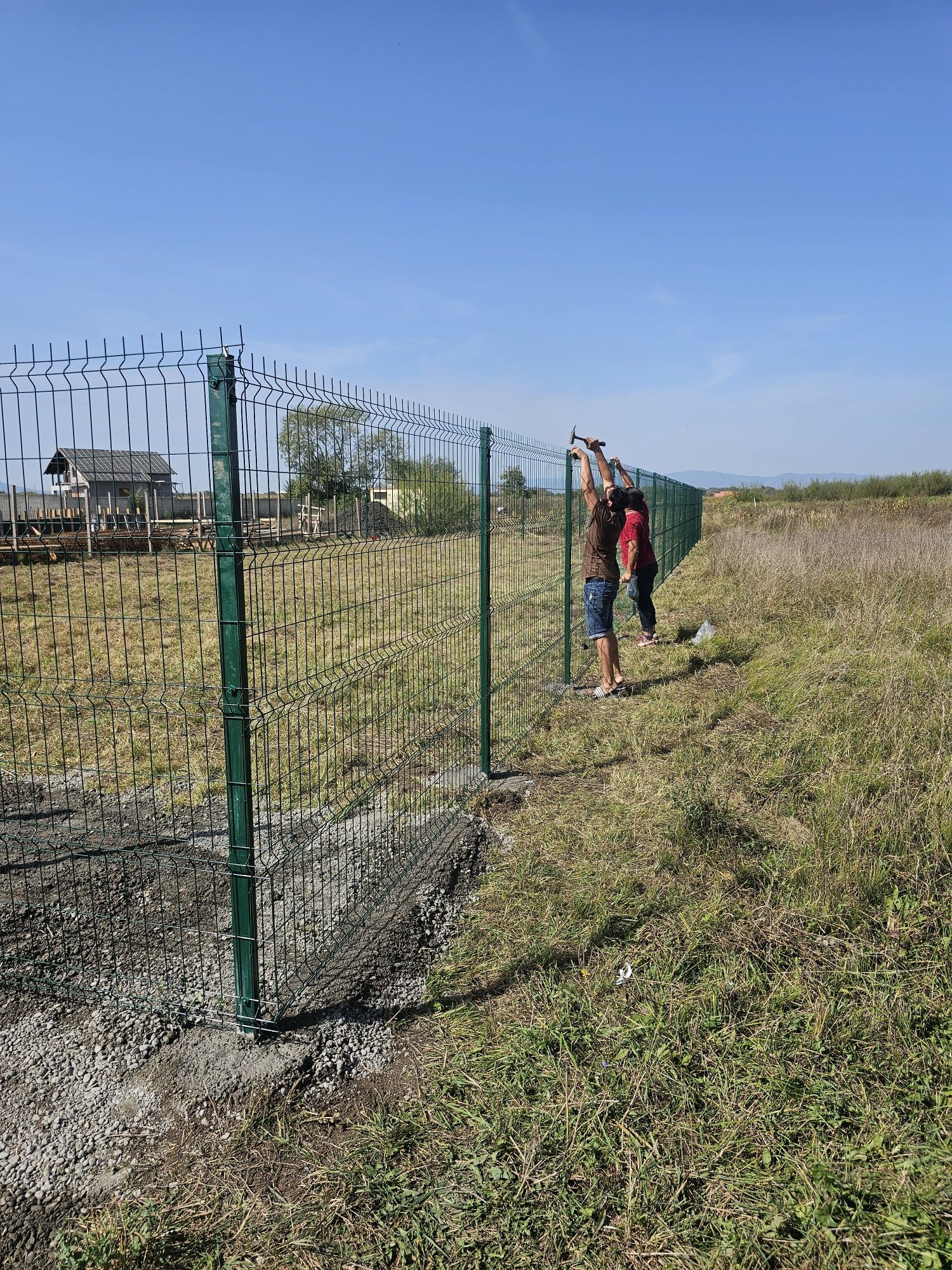 Garduri din sipca metalica, plasa, tabla, BCA, panou tip jaluzele