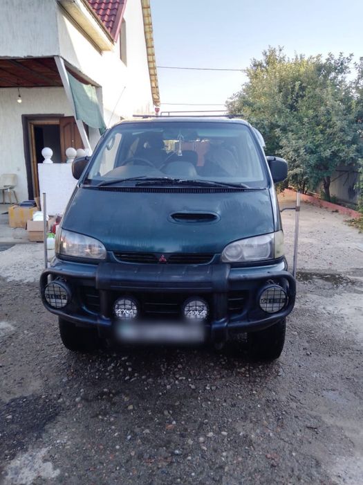 mitsubishi delica
