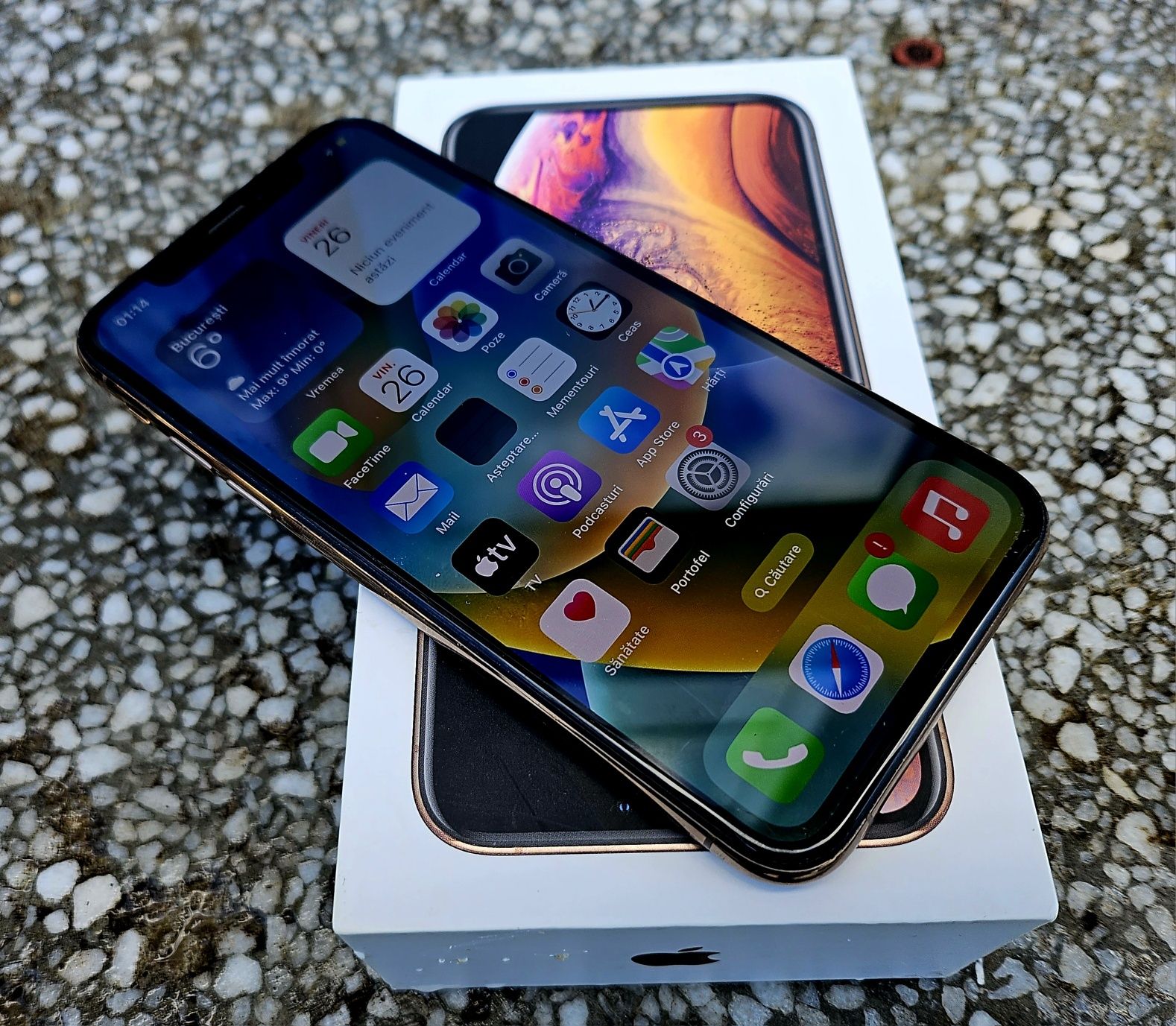 Iphone XS gold 64gb foarte ingrijit la pret fix !