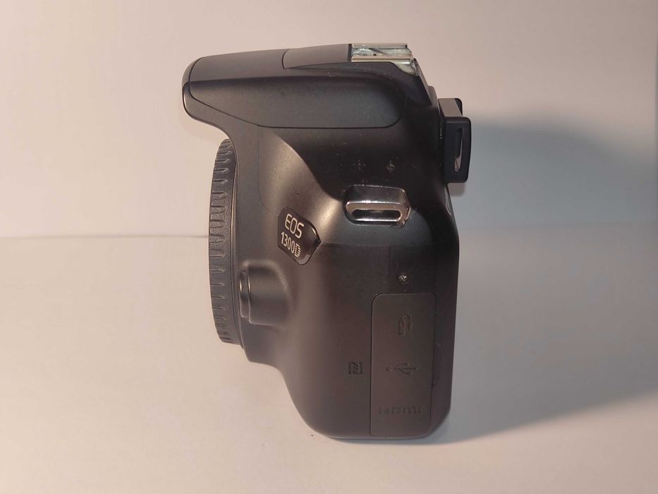 Aparat Foto DSLR Canon EOS 1300d