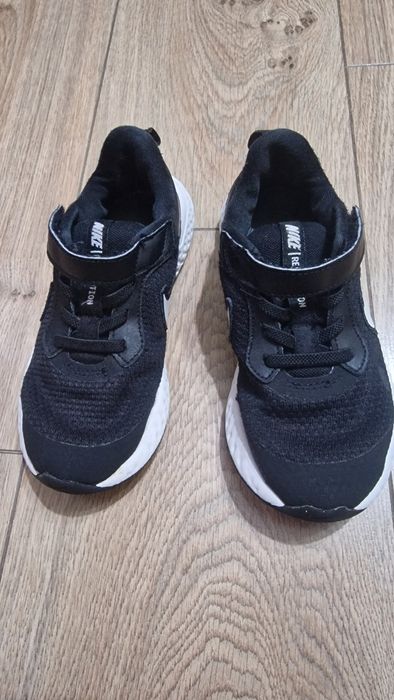 Оригинални маратонки Найк 28,5 номер