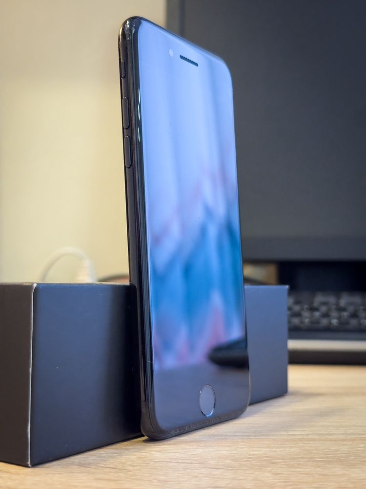 iPhone 7 jet black 128GB