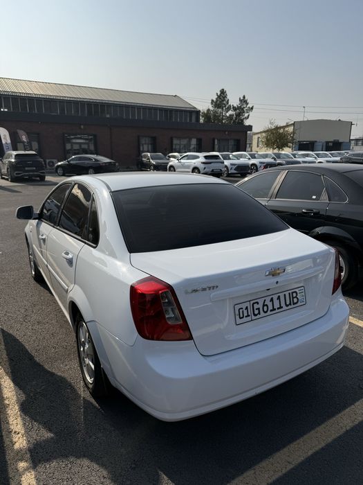 Gentra 2019 yil rangi oq yaxshi holatda xaydalgan top toza