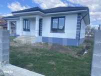 Casa de vanzare cu 3 camere, 105 mp, zona linistita, Bistrita