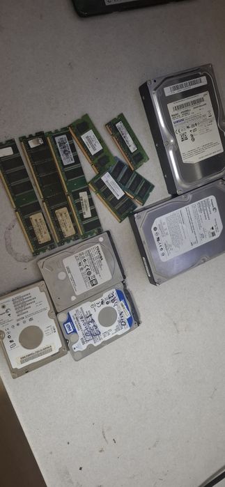 Hard disk si memorii