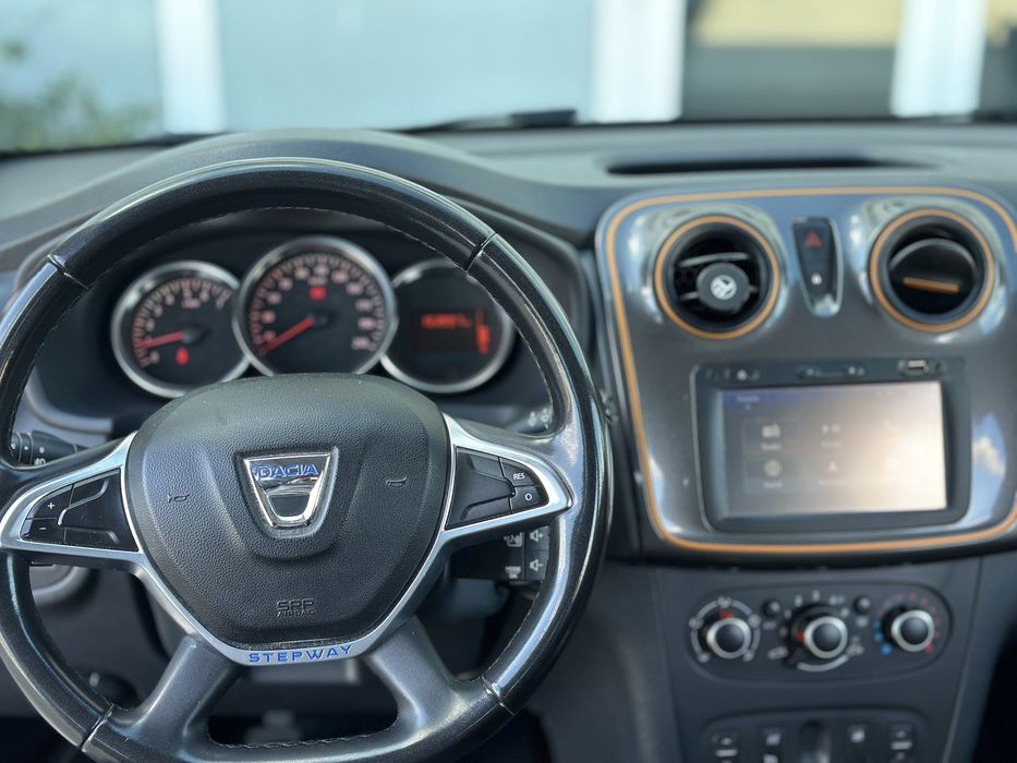 Sandero Stepwey 2018 0.9 Tce Benzina + Gpl
