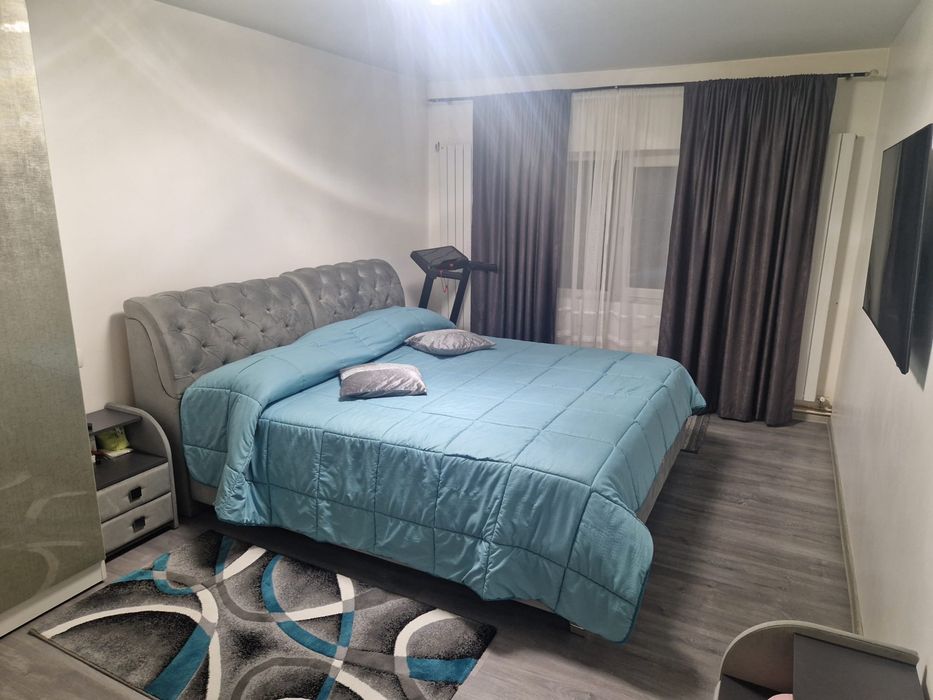 Apartament 3 camere la Vila