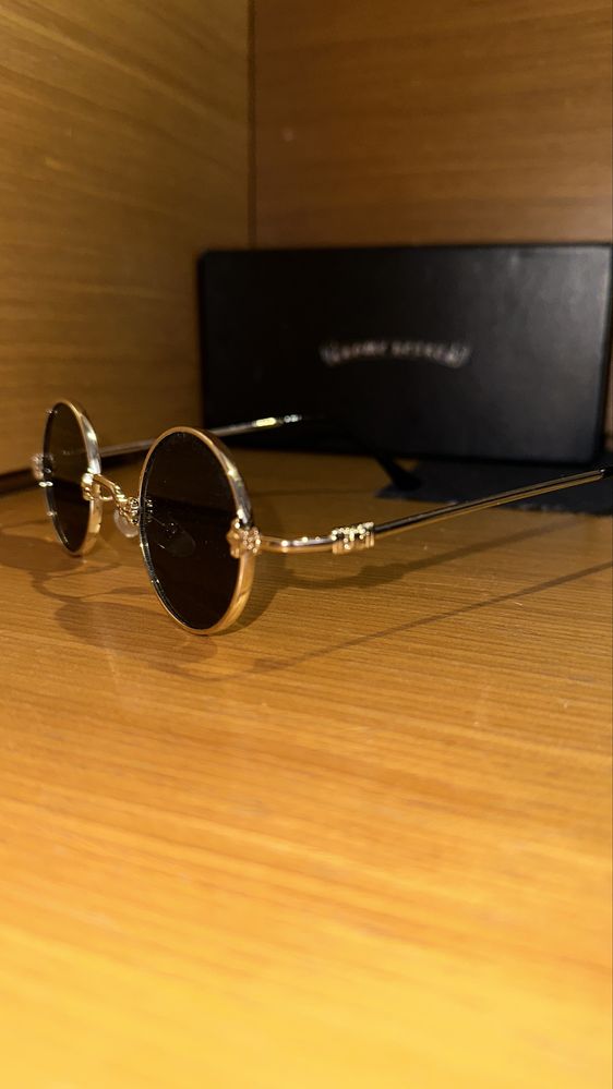 Продава се оригинални слънчеви очила Chrome Hearts “Moist”