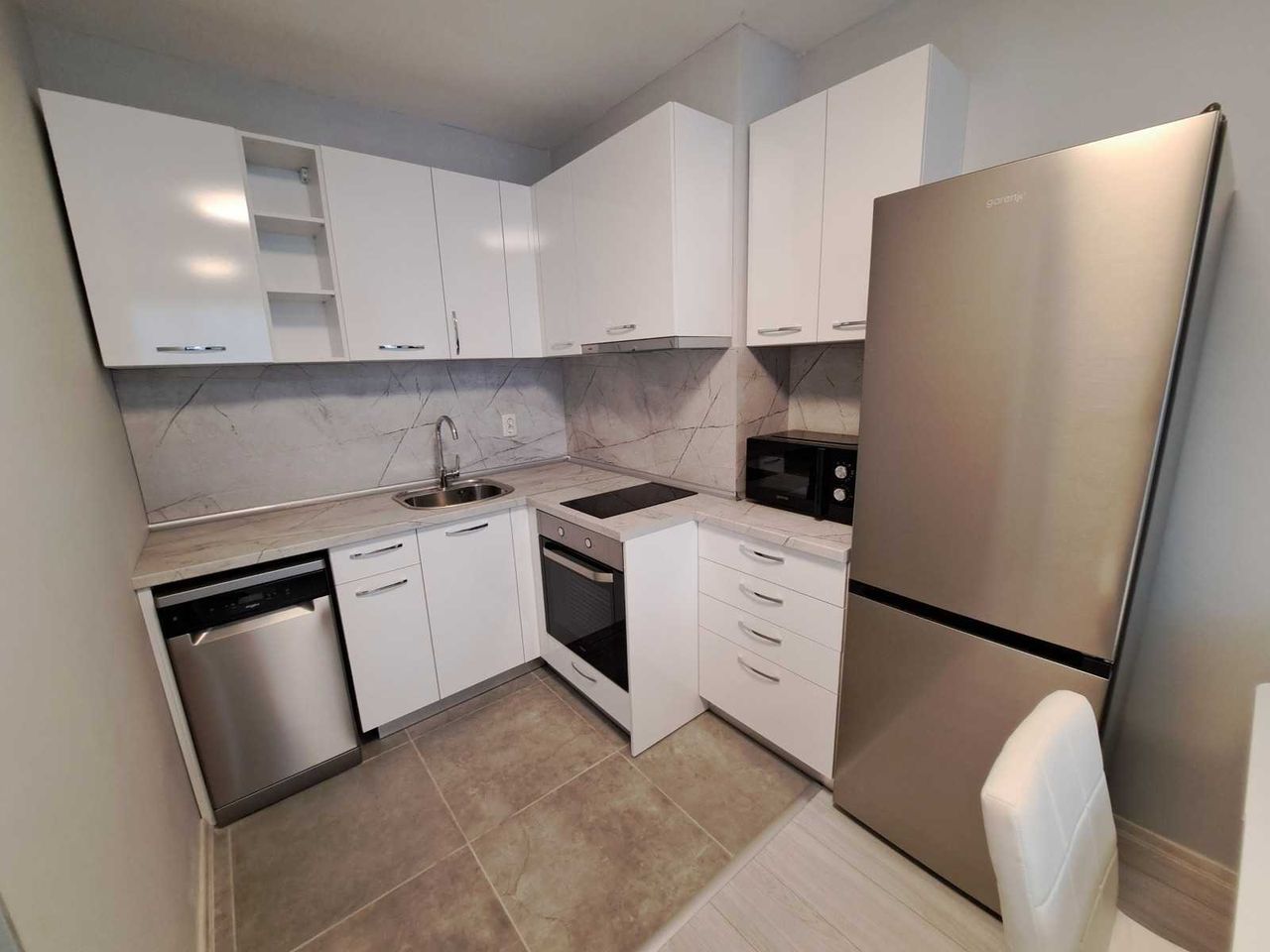 Дава се под наем Двустаен апартамент в София, Овча купел - 55 кв.м за 484.5 € - Снимка #3