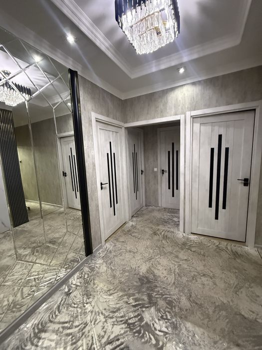 Продаётся 3 ком 8 микрорайон