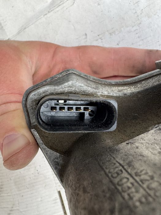 Clapeta acceleratie pt 2.0 vw  bkp bkd passat golf touran sharan etc