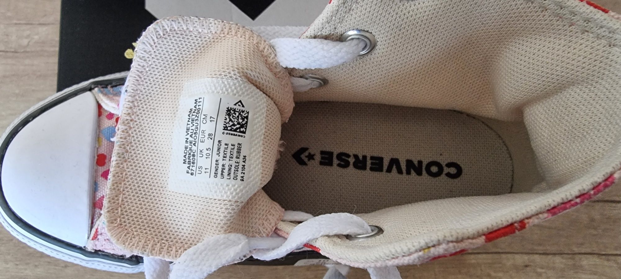 Детски кецове Converse и Vans