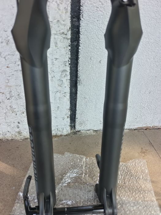 Вилка RockShox  RECON SILVER RL Remote Solo Air 27,5" 140мм.