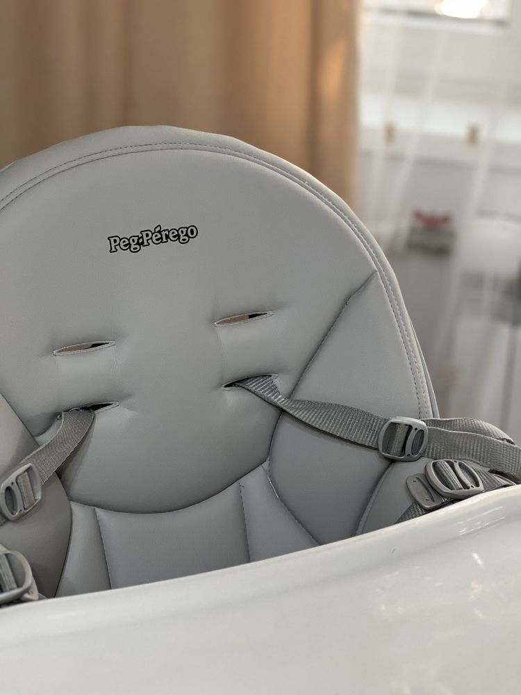 Продам стульчик для кормления Peg-Perego Prima Pappa Follow Me