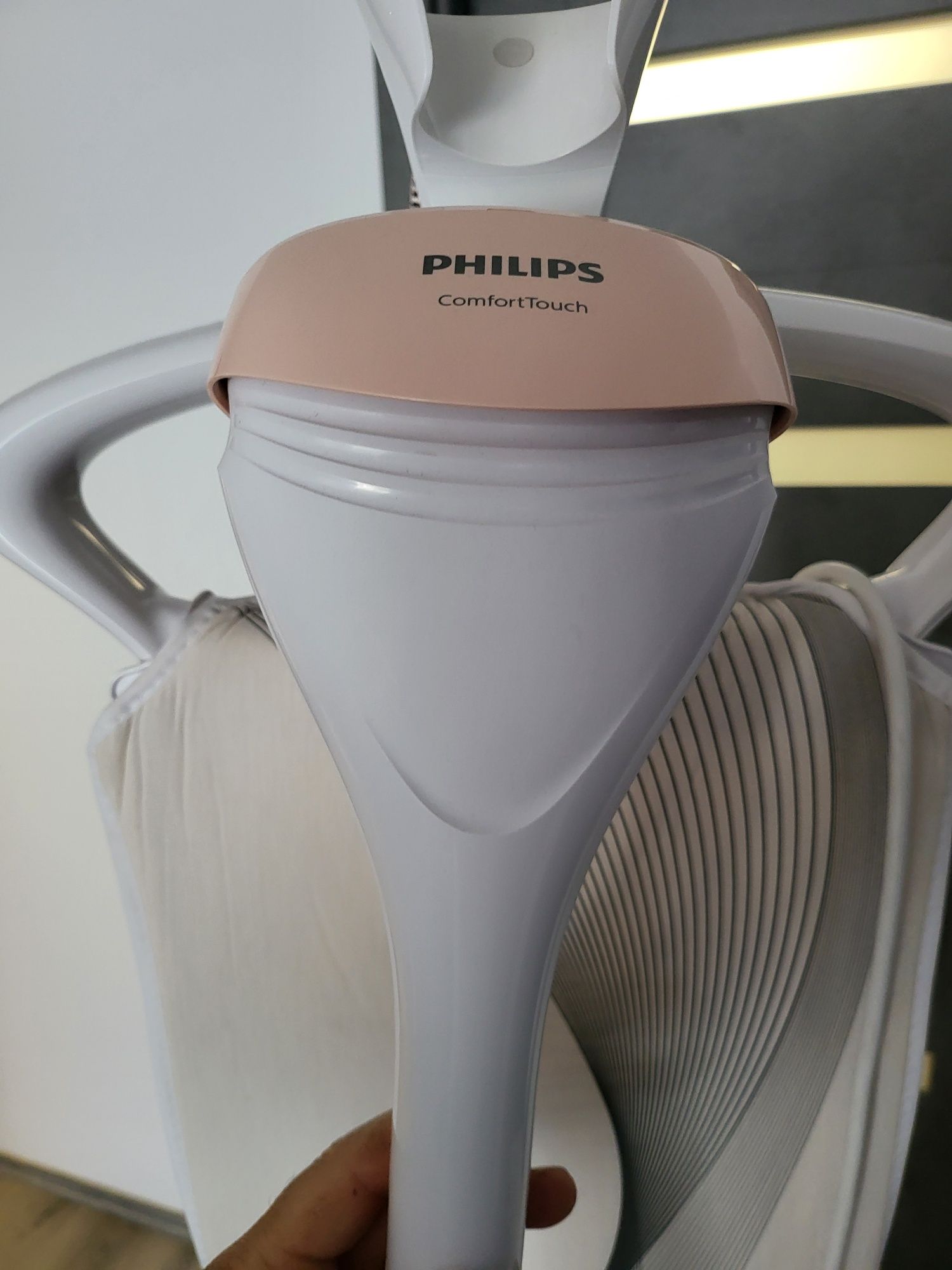 Fier de călcat vertical Philips