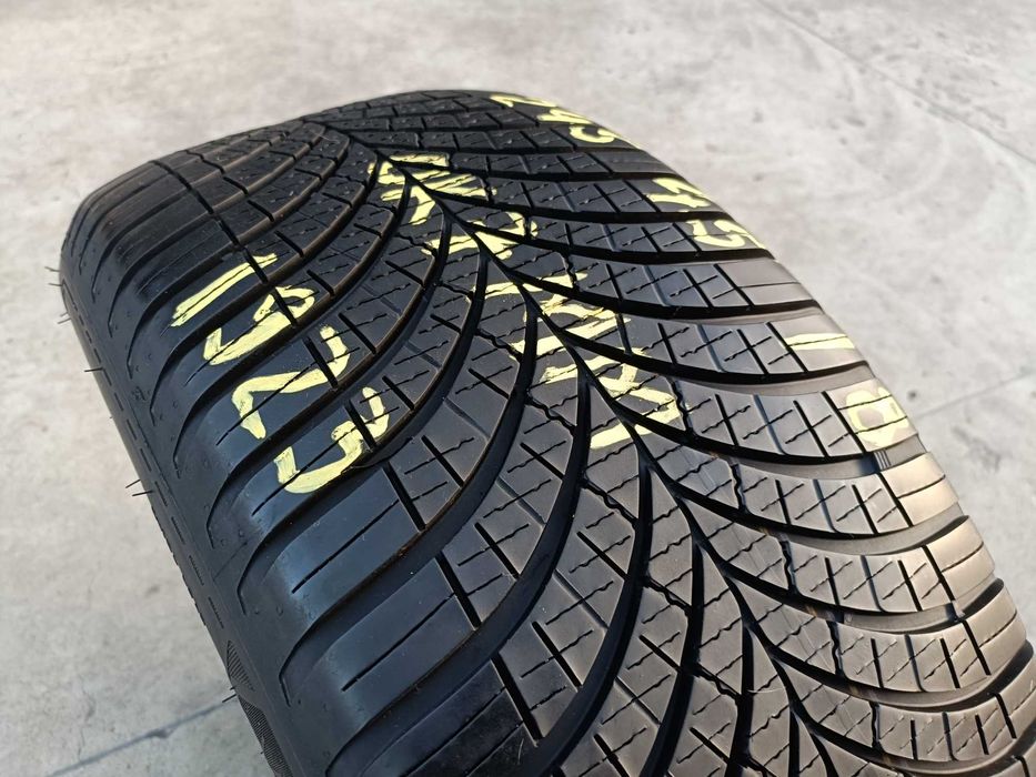 O anvelopa 245 45 18 goodyear vector 4 seasons 7 mm dot 2023