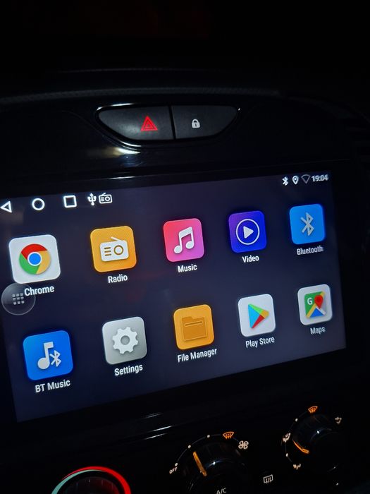 Vand Navigatie Android 4Gb ram/64 gb + camera marsarier