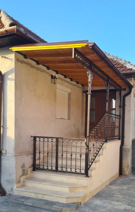 Executăm pavimentări curți, garduri, confecții metalice.