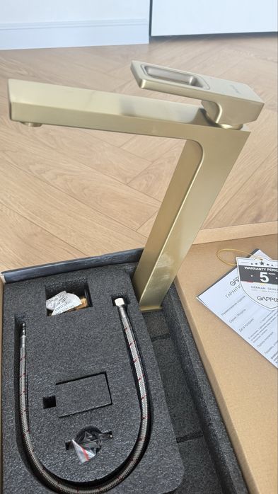 Сместитель для умывальника