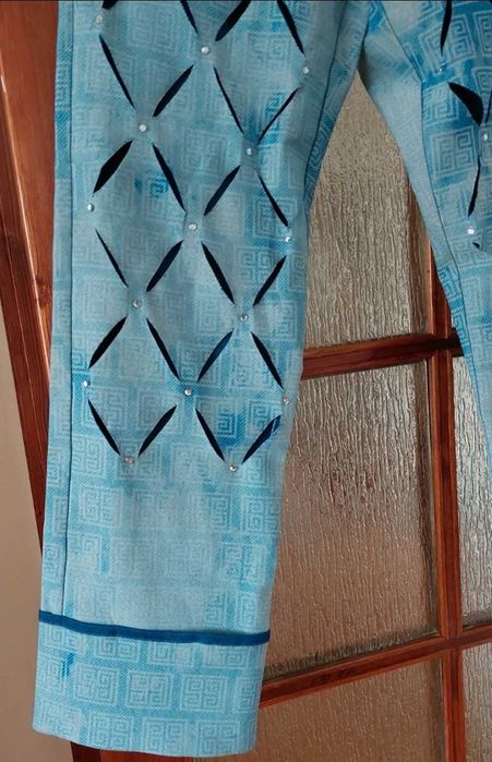 Blugi originali Gill Santuci, design statement