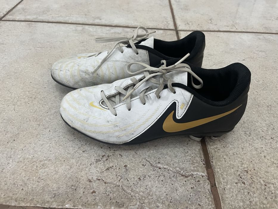 Ghete de fotbal Nike