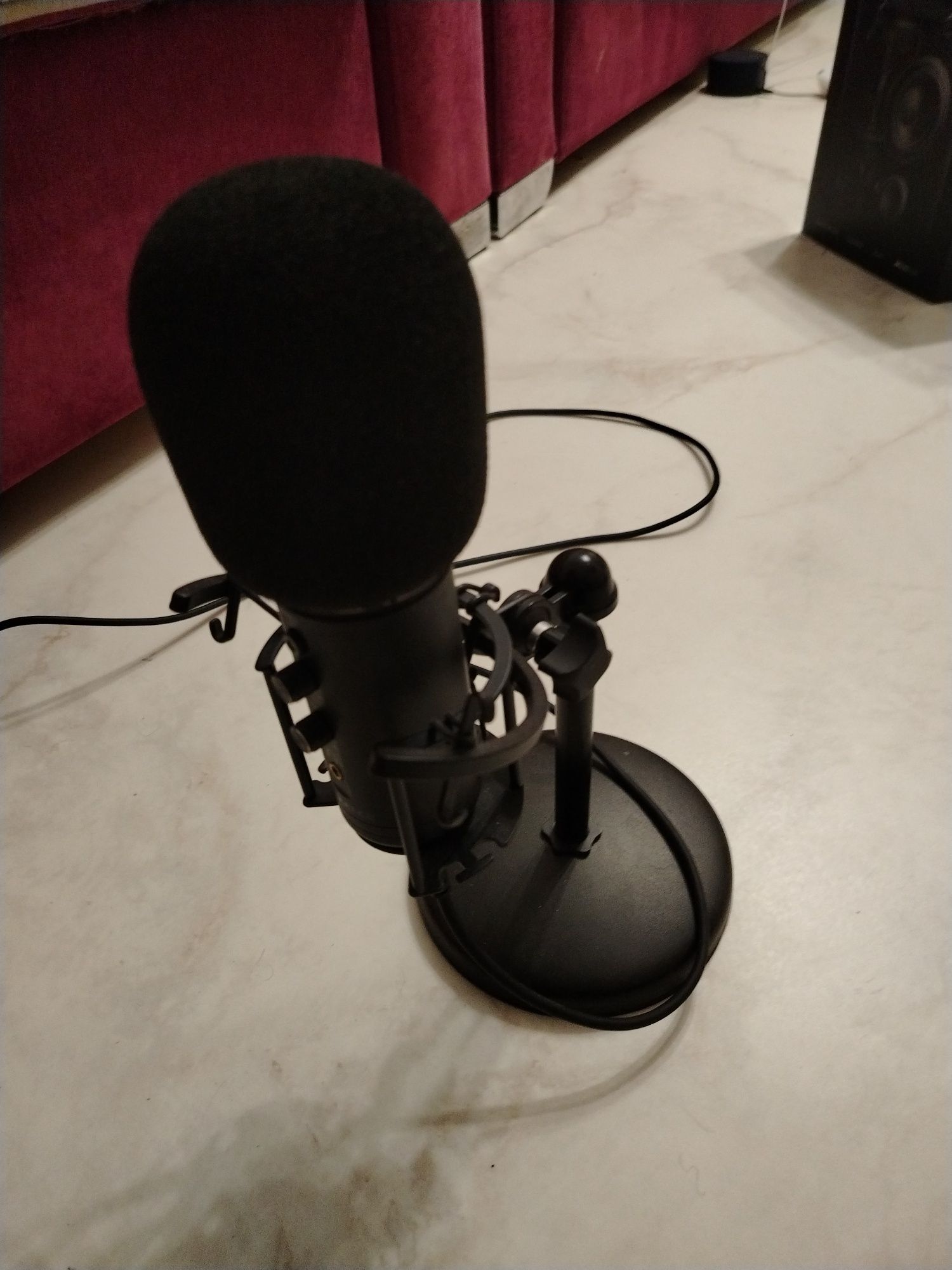 Продам микрофон компьютерный ritmix