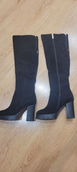 Продам новые зимние сапоги Marcuzzi, р 39