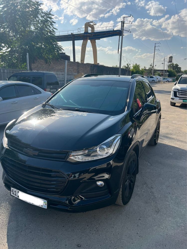 Tracker PREMIER 2020 black