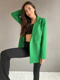 Женский зеленый  пиджак