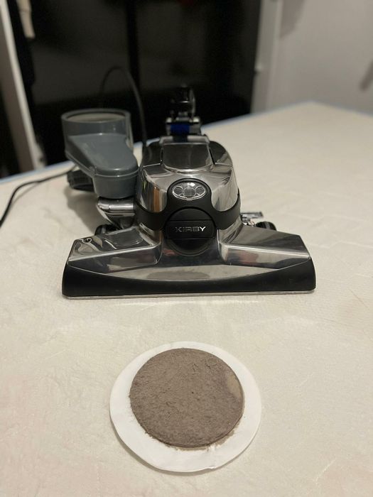 Aspirat si spalat saltea, canapea si mocheta cu Kirby