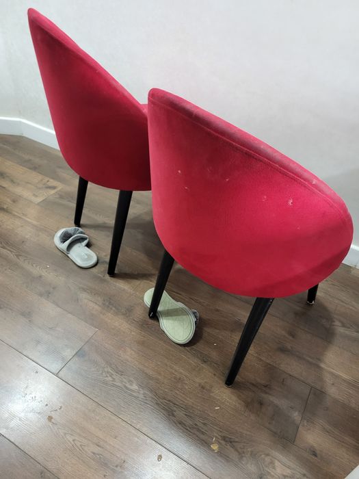 Стол со стульями