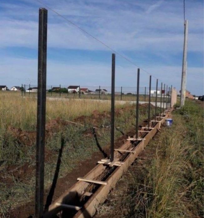 Facem garduri din plasă bordurată