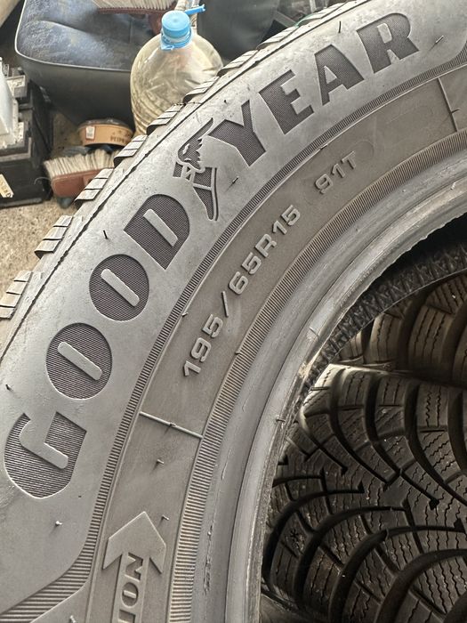 195/65/15 GoodYear dot22