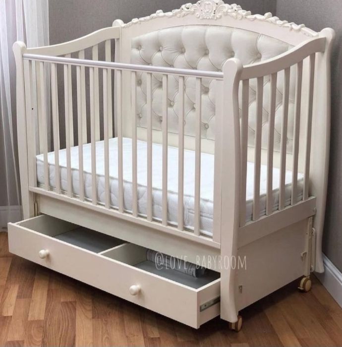 Продам детскую кроватку