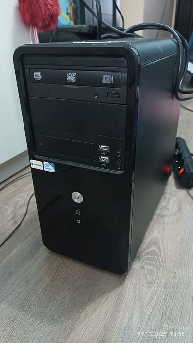 системный блок полностью в рабочем состоянии