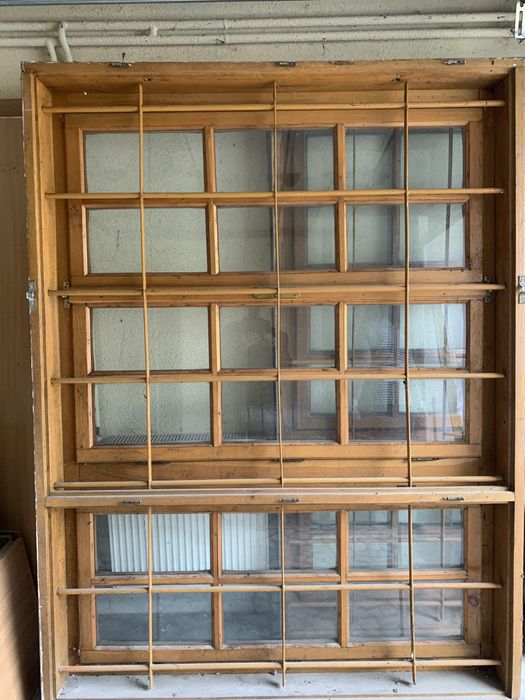 Vand tamplarie aluminiu ,pvc si stejar folosita.