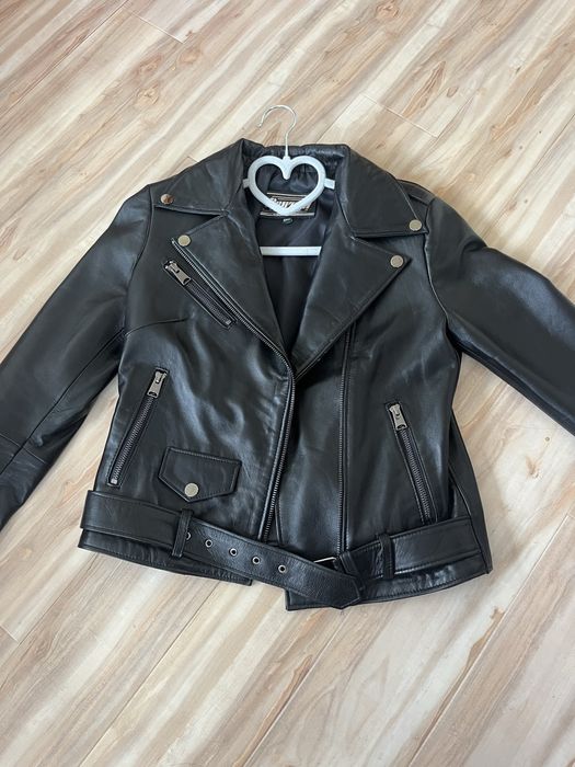 Модерно дамско кожено яке на марката Dawn’M