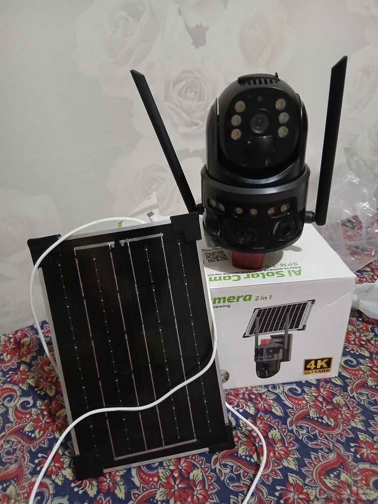 3 ta linzali Quyoshdan zaryad oluvchi kamera 4 g Sim kartada ishlaydi