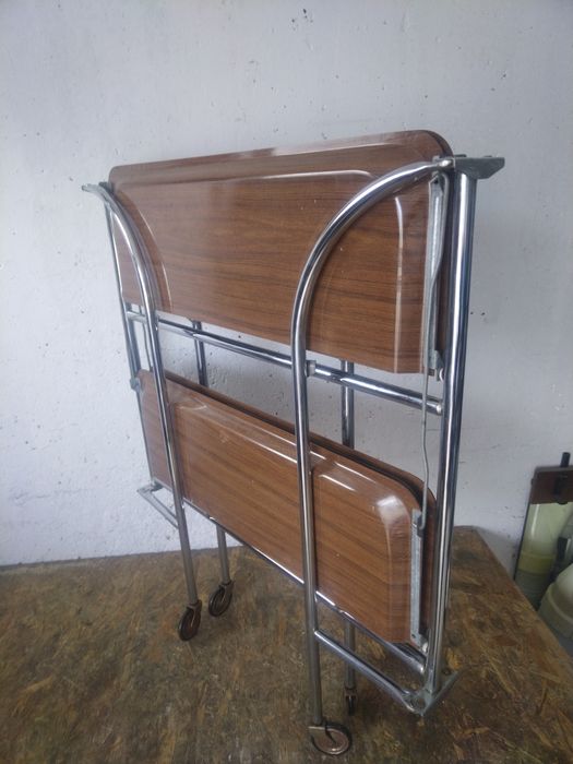 Сгъваема ретро руска масичка за сервиране