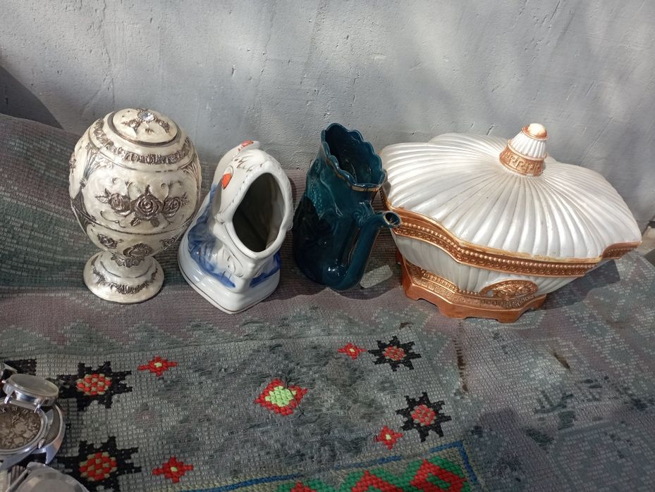 Antikvar buyumlar hammasi optim sotiladi narxi arzon narxda