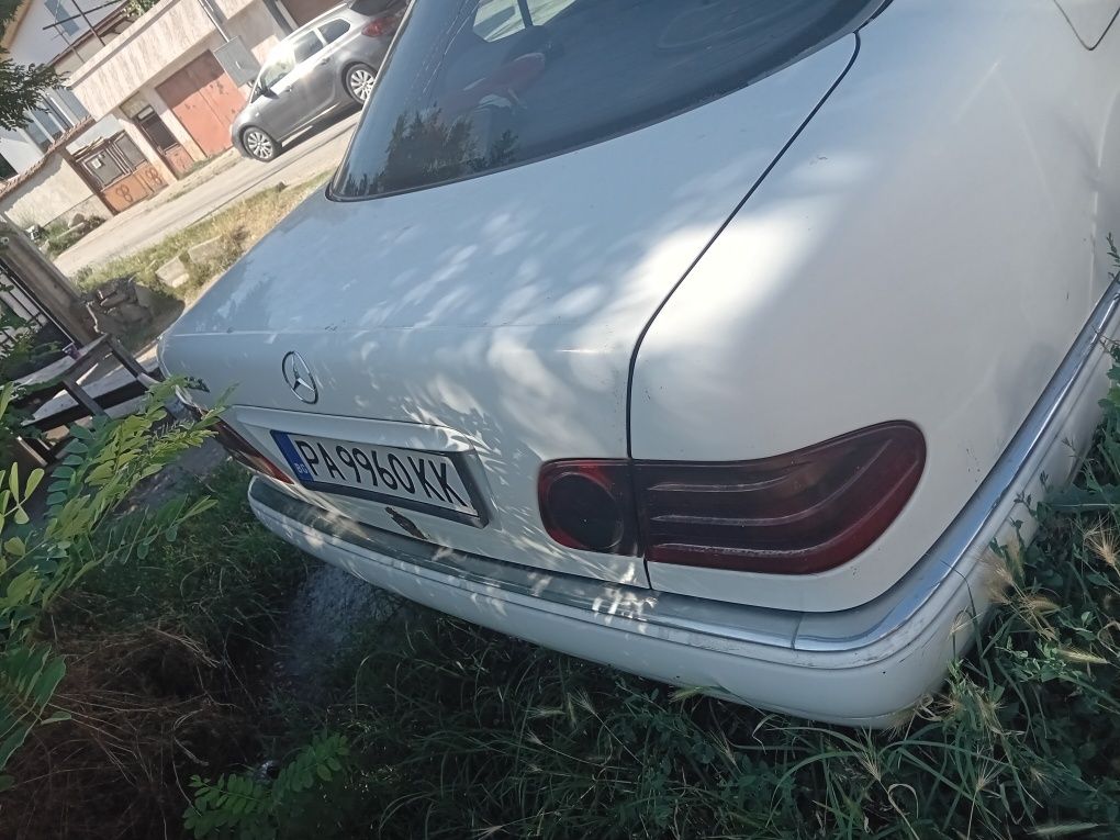 Мерцедес Е250 ЗА ЧАСТИ