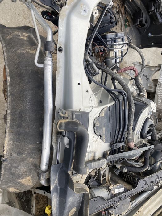 Lonjeron stânga față Audi A4 B9